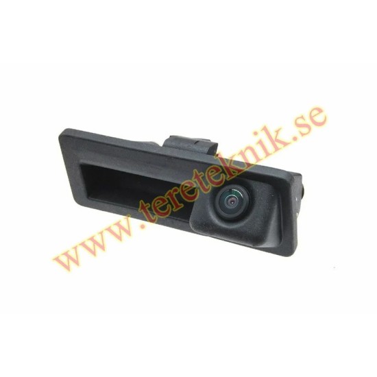 VW Passat, Audi handle backup camera